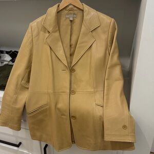 Nordstrom | Lambskin Leather Coat |
Soft Camel | Vintage | M